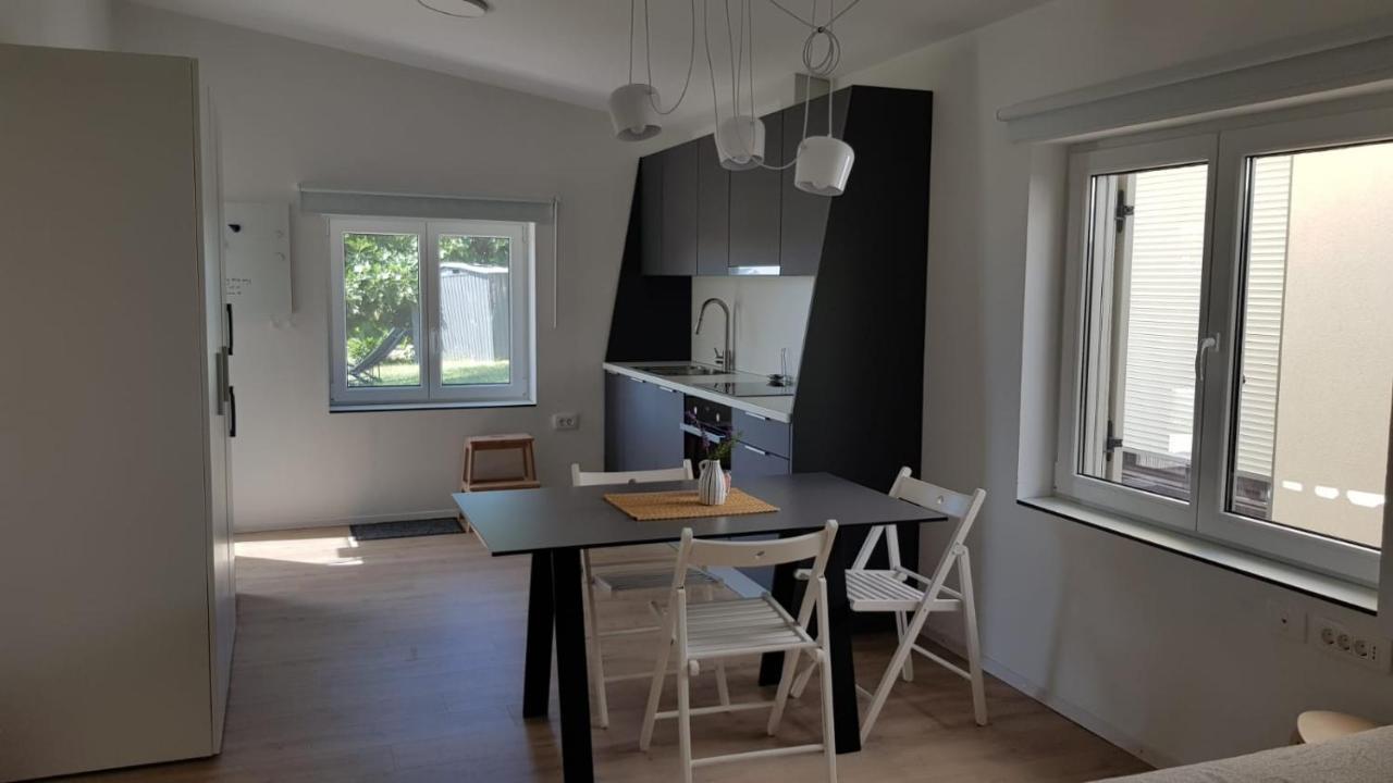 Peaceful Cherry Place Apartment *